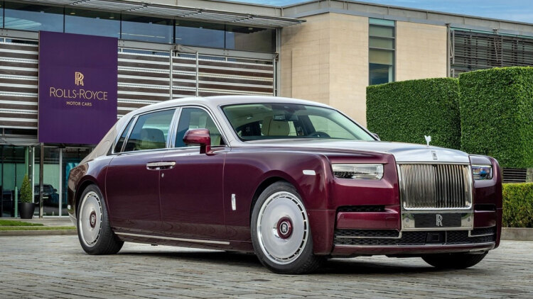 9 μήνες για ένα κολιμπρί: Η νέα τρέλα της Rolls-Royce
