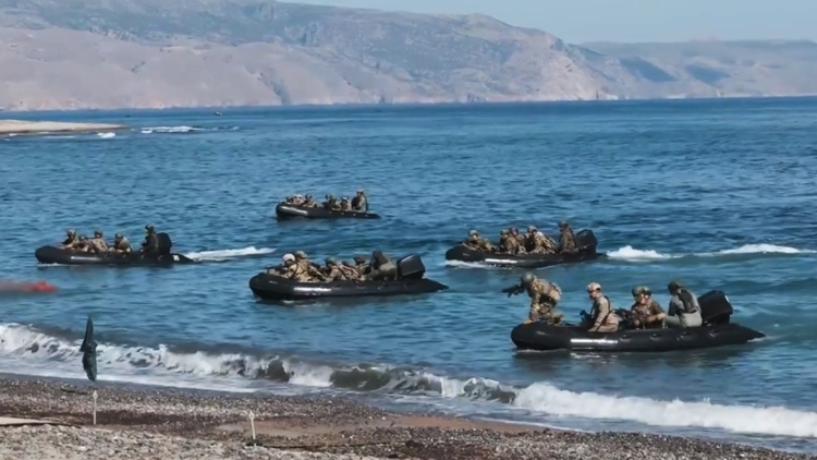 Εντυπωσιακά πλάνα από τη μεγάλη διακλαδική άσκηση «Medusa 15» στην Κρήτη: Απόβαση, αεροναυτικές επιχειρήσεις και drones