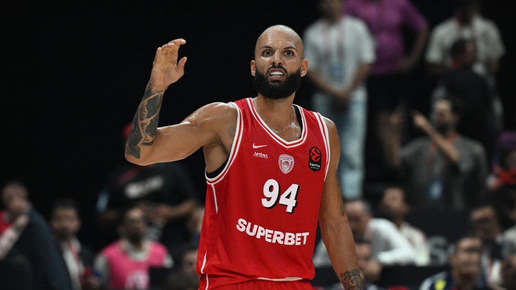Στον τελικό του Euroleague Super Cup με φανταστικό Φουρνιέ ο Ολυμπιακός, 92-90 τη Φενέρ 