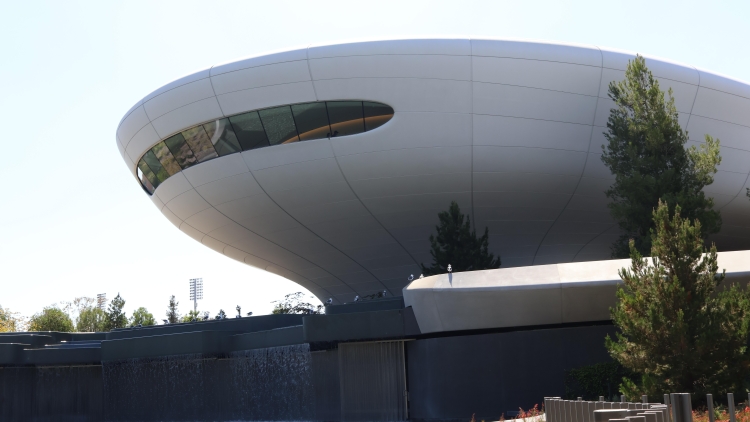 Ανοίγει σήμερα το πολυαναμενόμενο Museum of Narrative Art του George Lucas