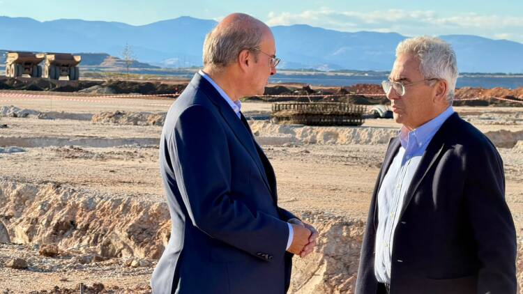 Χατζηδάκης: Εμβληματική επένδυση για όλη τη χώρα το data center ΔΕΗ – Amazon στην Κοζάνη