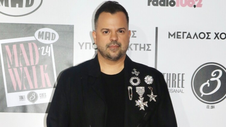 Νίκος Απέργης: Είμαι αρρωστοφοβικός, η τσάντα μου είναι ένα κινητό φαρμακείο