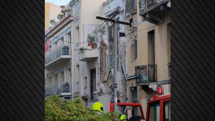 Έκρηξη σε κτήριο στην Πλάκα, υπέστη σοβαρές ζημιές