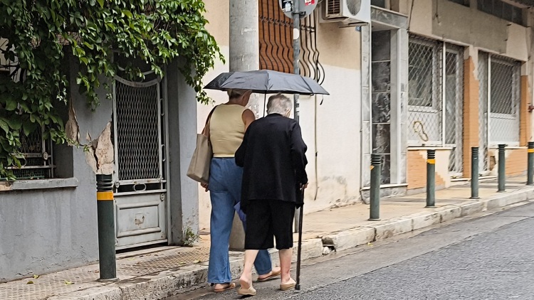 Έκτακτο δελτίο επιδείνωσης καιρού από το βράδυ και μέχρι την Κυριακή: Ποιες περιοχές θα επηρεαστούν από βροχές και καταιγίδες