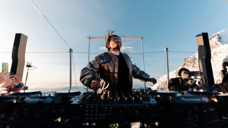 Από το Tomorrowland μέχρι τη Ferrari: Ποιος είναι ο 41χρονος Dj Argy που άνοιξε την χθεσινή συναυλία της Αννας Βίσση στο ΟΑΚΑ