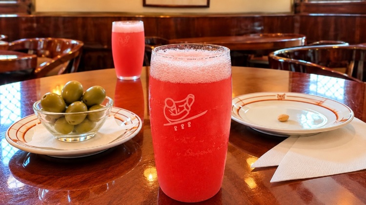 Δοκιμάσαμε το αυθεντικό Bellini στο Harry’s Bar της Βενετίας – Αυτή είναι η συνταγή του
