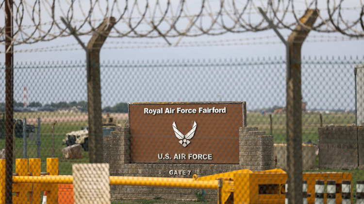 Συναγερμός κοντά στη βάση RAF Φέρφορντ στη Βρετανία: Πέντε άνδρες συνελήφθησαν ως ύποπτοι για προετοιμασία τρομοκρατικής ενέργειας