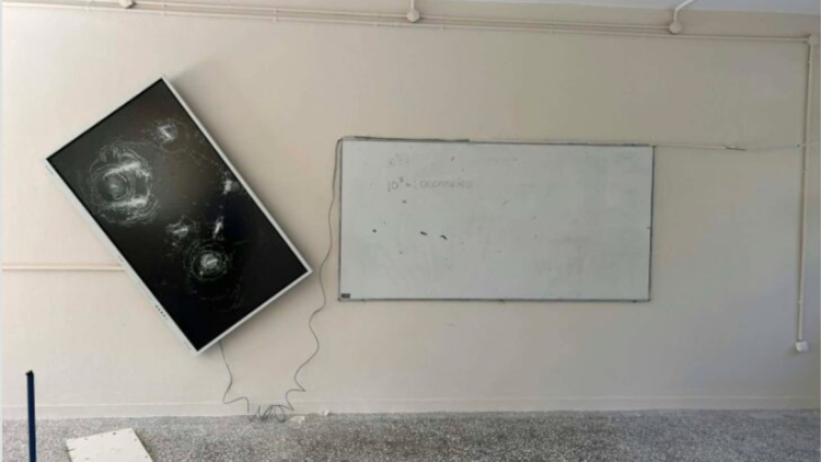 Βανδάλισαν σχολείο στην Καλαμάτα λίγο μετά την ανακαίνισή του, μήνυση από τον Δήμο