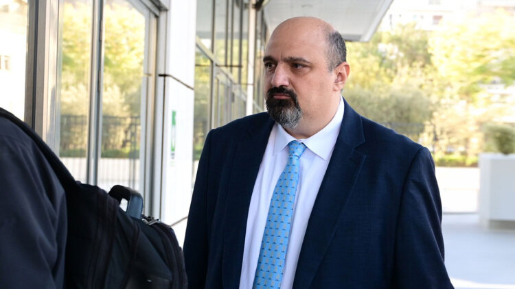 Στο Ειδικό Δικαστήριο για τα Τέμπη ο Τριαντόπουλος - «Προτεραιότητά μου η επιβεβαίωση της αθωότητάς μου, αποσύρομαι από το ψηφοδέλτιο της ΝΔ»