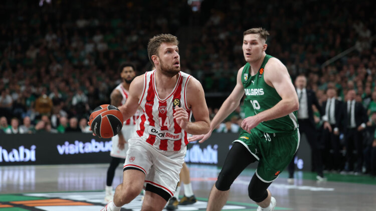 Ζάλγκιρις - Ολυμπιακός 30-33 (Β' περίοδος): Live η μάχη στο Κάουνας 