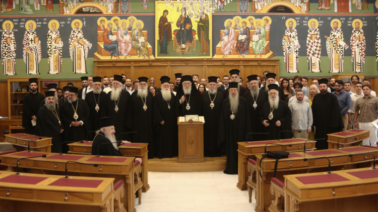 Η Ιερά Σύνοδος χαιρετίζει την επιστροφή των 48 ιερών κειμήλιων από τη Βουλγαρία και εκφράζει την ελπίδα να ακολουθήσουν κι άλλες συμφωνίες