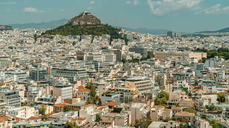 Μέτρα - ανάσα για οφειλέτες: Οκτώ παραδείγματα για το πόσα κερδίζετε από τις νέες ρυθμίσεις για τους servicers