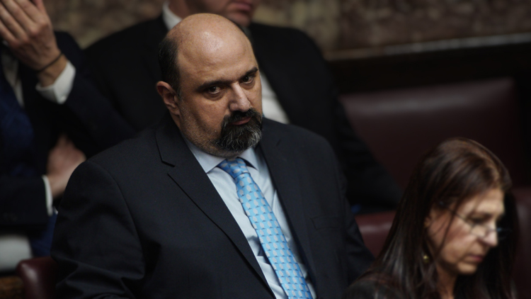 Πολιτική κόντρα για την παραπομπή Τριαντόπουλου στο Ειδικό Δικαστήριο: Τα τρία επιχειρήματα της κυβέρνησης, πού επιμένει η αντιπολίτευση