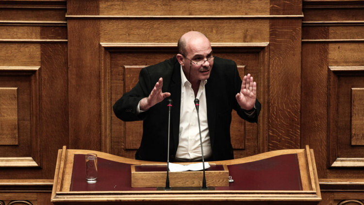 Η Ομάδα Αλήθειας «τρολάρει» την επιστροφή Μιχελογιαννάκη στο ΠΑΣΟΚ: Το βίντεο με τα «χρηματάκια που μπαίνουνε» και το «νοικοκύρεμα» της οικονομίας