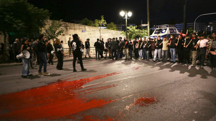 Κλειστό το κέντρο της Αθήνας λόγω συγκεντρώσεων, δείτε βίντεο και φωτογραφίες