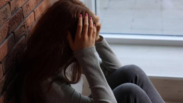 Επίθεση σε ανήλικη στη Θεσσαλονίκη, τη χτυπούσαν και κατέγραφαν βίντεο, ταυτοποιήθηκαν οκτώ άτομα
