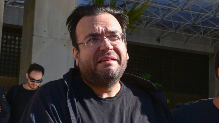 Νέες αποκαλύψεις για το κύκλωμα με αρχηγό τον Καμπούρη: Οι αναλήψεις των 2 εκατ. ευρώ, οι αχυράνθρωποι και οι εργαζόμενοι που «έδειξαν» την απάτη