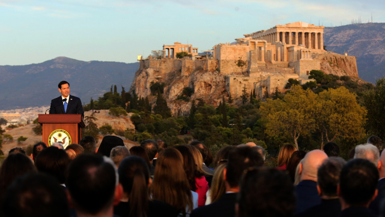 To μανιφέστο Ρούμπιο από την Πνύκα: Το δίλημμα «ισχύς ή παρακμή» για τη Δύση και ο ανταγωνισμός του με τον Τζέι ντι Βανς για την επόμενη ημέρα στις ΗΠΑ