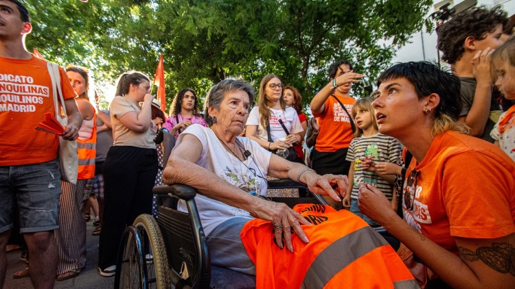 Μαρικάρμεν Αμπασκάλ: Πέθανε η 87χρονη-σύμβολο των διαδηλώσεων κατά της στεγαστικής κρίσης στην Ισπανία