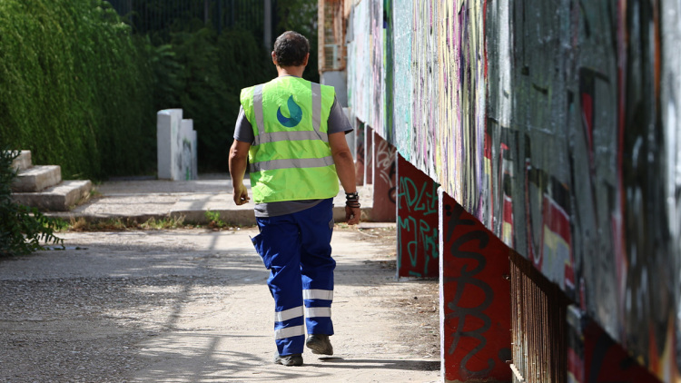 Αναστέλλεται η λειτουργία των σχολείων στη Γκράβα την Παρασκευή - «Μέχρι την Κυριακή να έχουμε τα πορίσματα για το αέριο» λέει ο Δούκας
