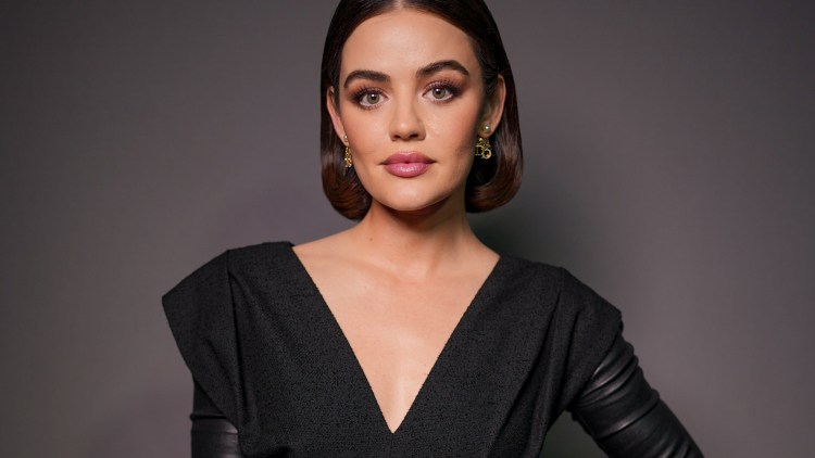 Lucy Hale: Μέσα στο εντυπωσιακό σπίτι της στο Los Angeles με τολμηρά χρώματα και vintage λεπτομέρειες
