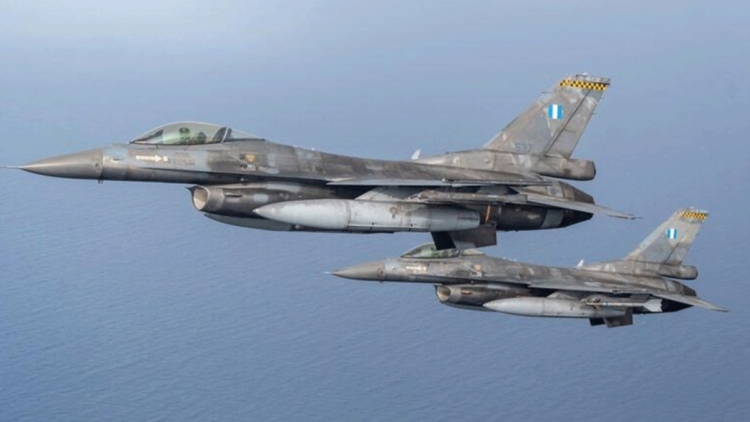 Ελληνικά F-16 στην Κύπρο για τη μεγάλη άσκηση «Ίρις 2026»
