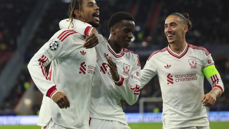 Champions League: Φοβερή Λίβερπουλ 6-3 τη ΛΑΣΚ στην Αυστρία με 2 ασίστ Τσιμίκα, σκόραρε ο Δουβίκας για την Κόμο, δείτε τα γκολ 