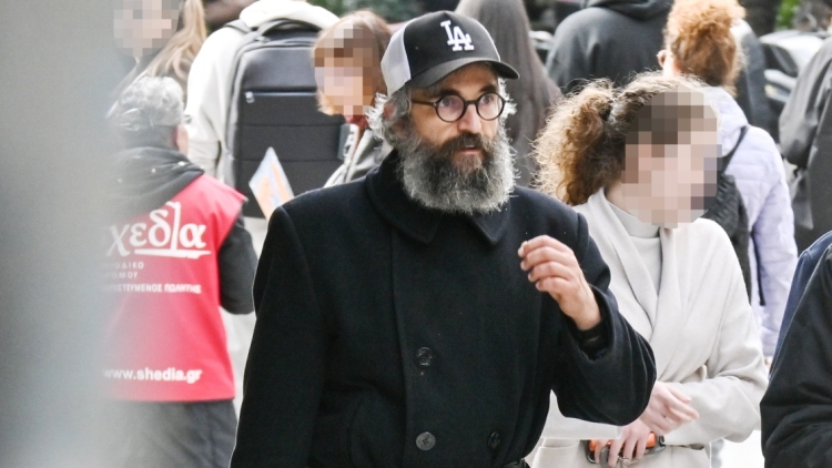 Άρης Σερβετάλης: Αν ερχόταν ο Χριστός και με ρωτούσε τι θέλω να μου χαρίσει, θα του έλεγα «θέλω να με πάρεις μαζί σου στη βασιλεία του Θεού»