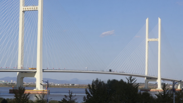 «Νέο κεφάλαιο» στις σχέσεις Κίνας - Βόρειας Κορέας: Άνοιξε η μεγαλύτερη συνοριακή γέφυρα μεταξύ των δύο χωρών