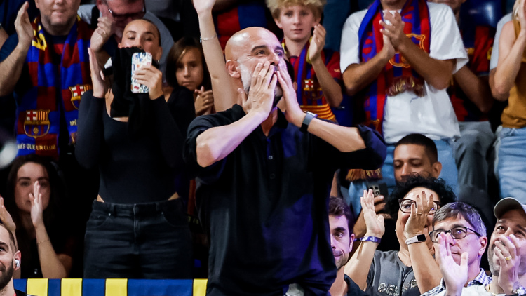 Στη Βαρκελώνη και στο Μπαρτσελόνα-Ολυμπιακός ο Πεπ Γκουαρδιόλα, βίντεο 