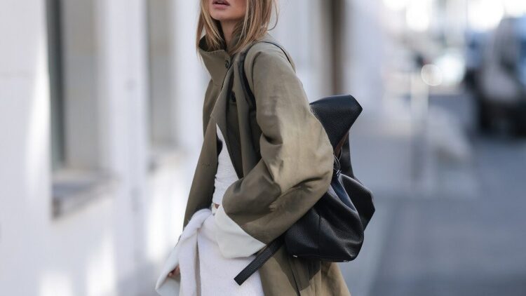 Funnel-neck coat: Το νέο αγαπημένο πανωφόρι της μόδας
