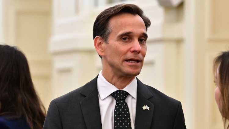 Ο Τζος Χακ ανέλαβε και επίσημα ως επιτετραμμένος την ηγεσία της Διπλωματικής Αποστολής των ΗΠΑ στην Ελλάδα