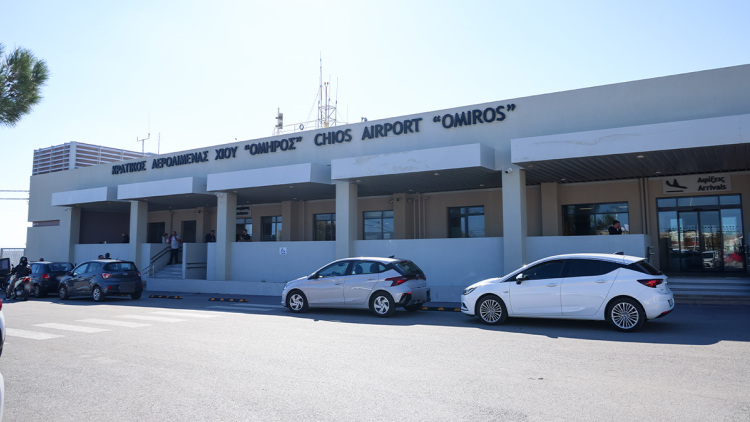 Σε αναβρασμό η Χίος για το αεροδρόμιο που κλείνει για 4 μήνες: Φόβοι για τους ασθενείς που κάνουν θεραπείες στην Αθήνα - Μετρούν ακυρώσεις για την εορταστική περίοδο