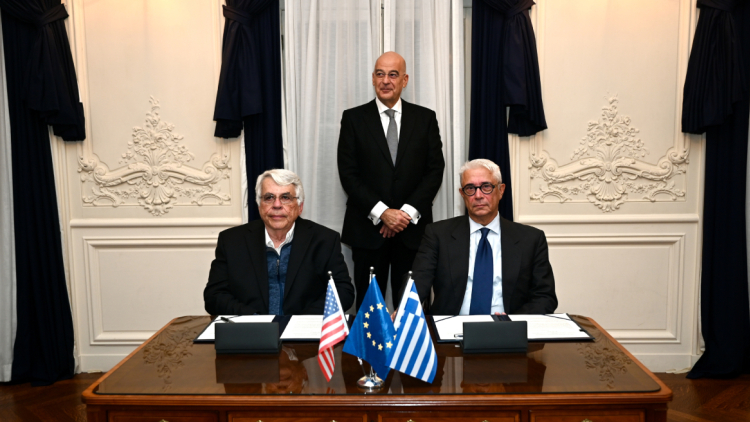 Παρουσία Δένδια υπογράφηκε στη Βοστώνη το μνημόνιο συνεργασίας του ΕΛΚΑΚ με το MIT


