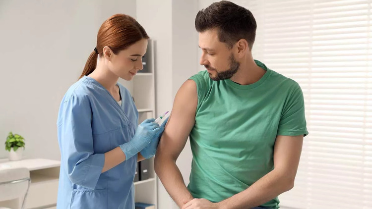 Μελάνωμα: Εξατομικευμένο εμβόλιο mRNA μειώνει κατά 42% τον κίνδυνο υποτροπής – Η περίπτωση της Μπεθ
