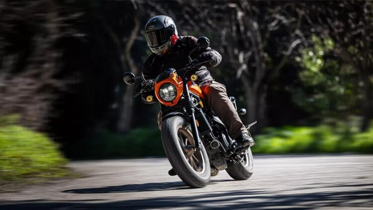 Δοκιμάζουμε το Honda CMX 500 Rebel SP - πόσο κοστίζει στην Ελλάδα;