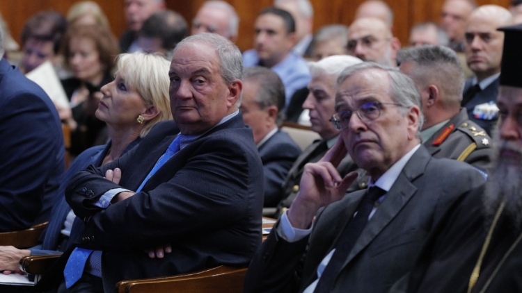 Καραμανλής - Σαμαράς: Η κοινή είσοδος που δεν έγινε, η ανάγνωση από το Μαξίμου και το παρασκήνιο για το νέο κόμμα