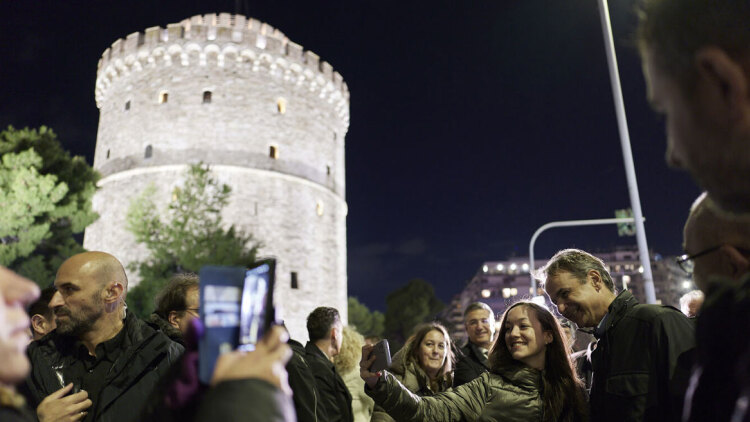 Μητσοτάκης: Δεν φωτίζουμε μόνο τον Λευκό Πύργο, φωτίζουμε ολόκληρη τη Θεσσαλονίκη, ολόκληρη τη Μακεδονία