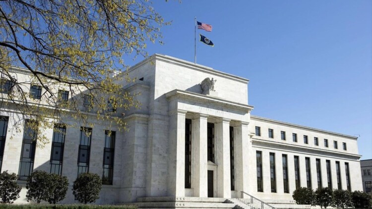 Η Fed πάτησε «φρένο» στα επιτόκια παρά τον επίμονο πληθωρισμό
