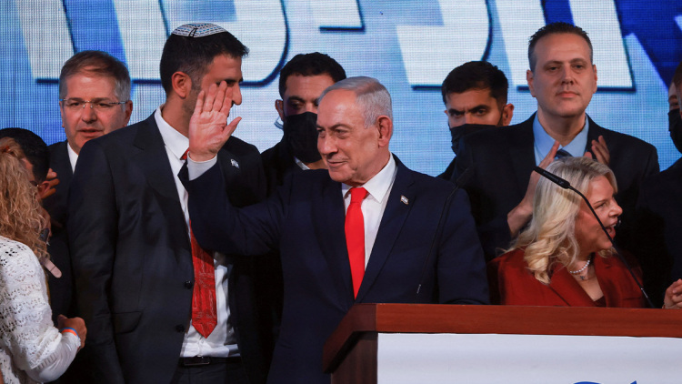 Ισραηλινό παράδοξο και.. αδιέξοδο: Ο Νετανιάχου με 53 έδρες παραμένει πρωθυπουργός, οι αντίπαλοί του δεν μπορούν να συνεννοηθούν με 67 - Σενάρια για νέες κάλπες το 2027
