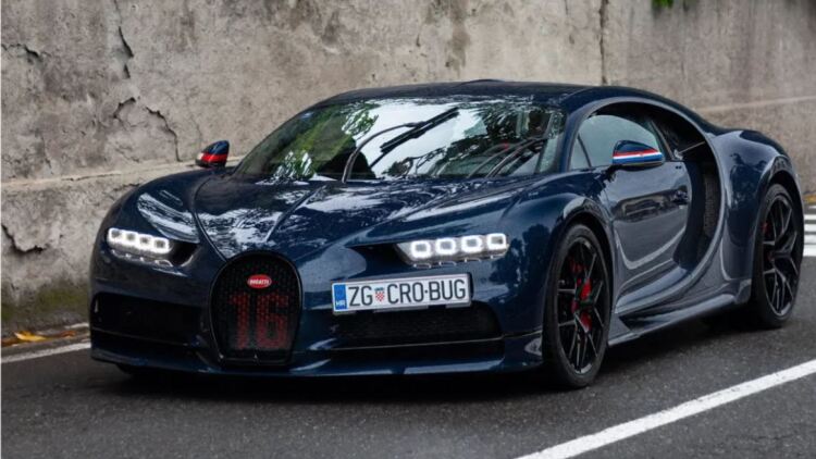 Μπήκε σαν κύριος και έκλεψε μία Bugatti αξίας 3 εκατ. ευρώ - Τρελή καταδίωξη σε 3 χώρες!
