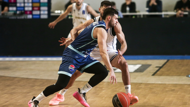 Ανώτερη η Καρδίτσα επικράτησε με 81-65 του Κολοσσού