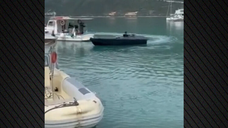 Θέμα στα διεθνή ΜΜΕ το drone που βρέθηκε στη Λευκάδα: Τα σενάρια για επίθεση-καμικάζι στον σκιώδη ρωσικό στόλο και το ναυάγιο στην Άνδρο

