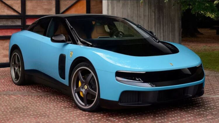 Παρά το «κράξιμο» η ηλεκτρική Ferrari ξεπούλησε - Ποιοι την αγοράζουν
