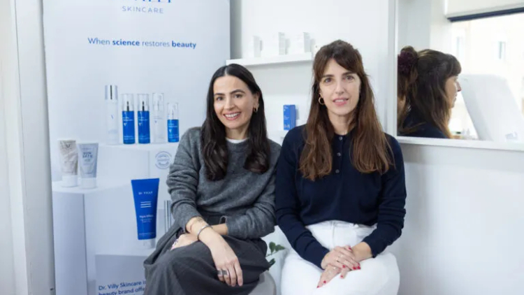 Beauty Insiders: Δοκιμάσαμε skincare προϊόντα με εξωσώματα, το πιο hot συστατικό της ομορφιάς
