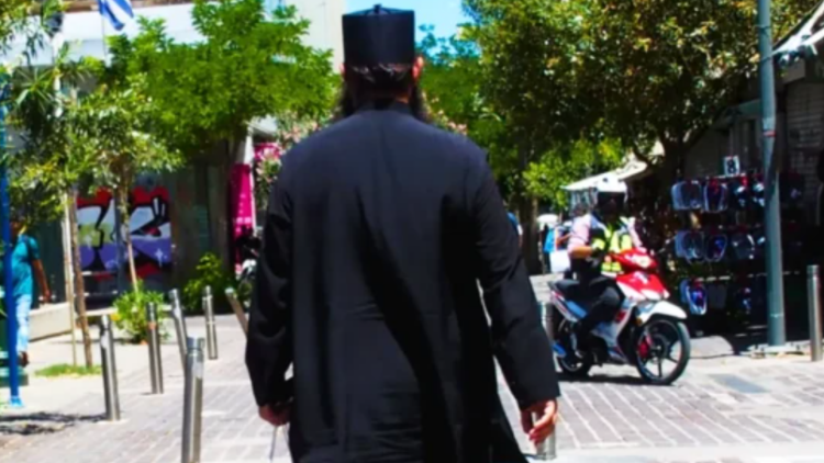 Ρασοφόρος συνελήφθη στη Ρόδο με 2 κιλά κοκαΐνης - Έπεισε ηλικιωμένη να τη μεταφέρει με πλοίο ενώ αυτός ταξίδεψε με αεροπλάνο