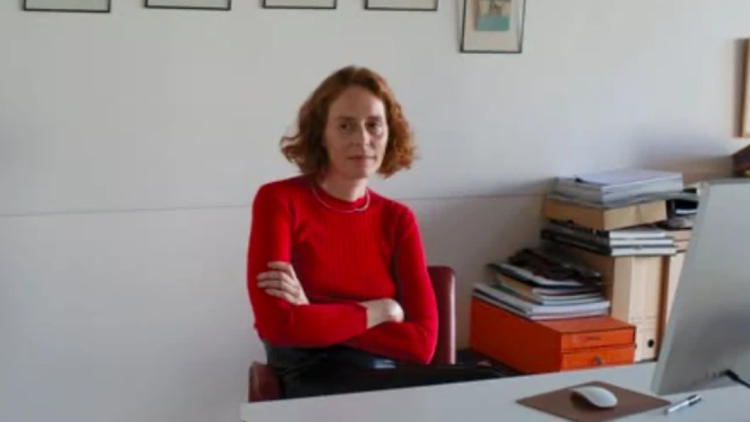 Η σχεδιάστρια womenswear της Hermès βρίσκει το quiet luxury βαρετό
