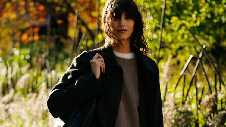 Πώς να χτίσετε μια capsule γκαρνταρόμπα με τις μεγαλύτερες τάσεις της σεζόν
