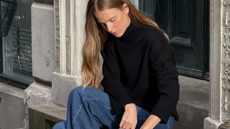 Κitten heel boots: Επιστρέφουν για το χειμώνα του 2025-2026
