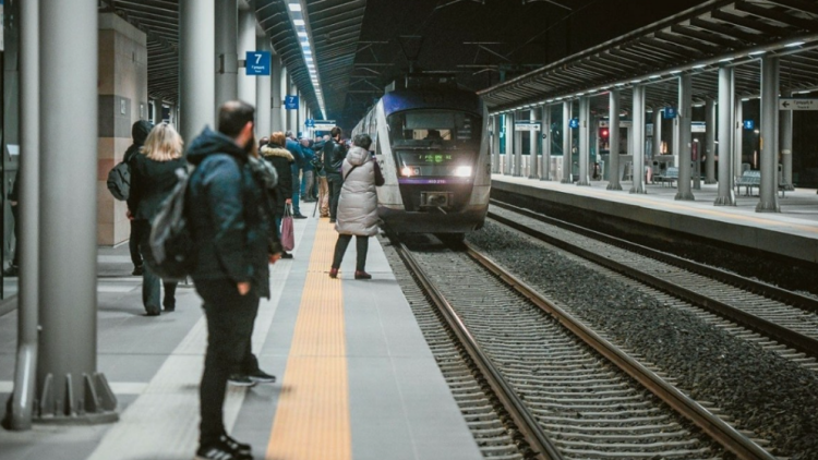 Τέλος στα «μπαλώματα» στον σιδηρόδρομο, έρχονται μακροχρόνια συμβόλαια συντήρησης